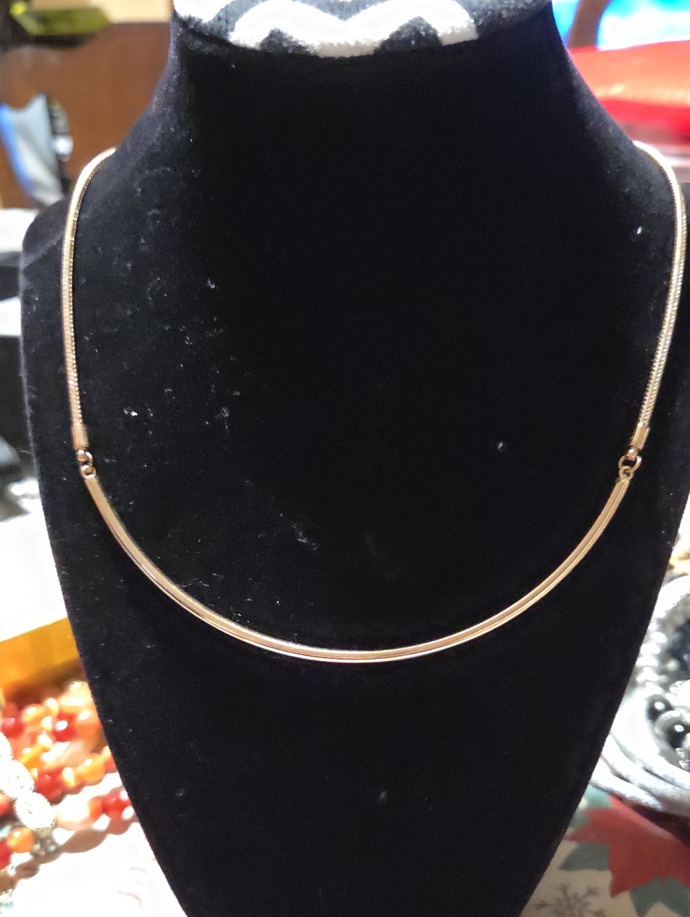 Charming Charlie 1980's Revived Style Gold-Tone Curved Bar Necklace